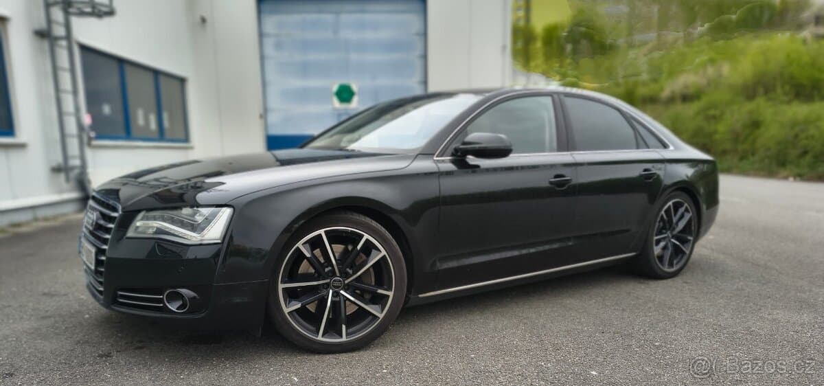 2010 Audi A8 - 10