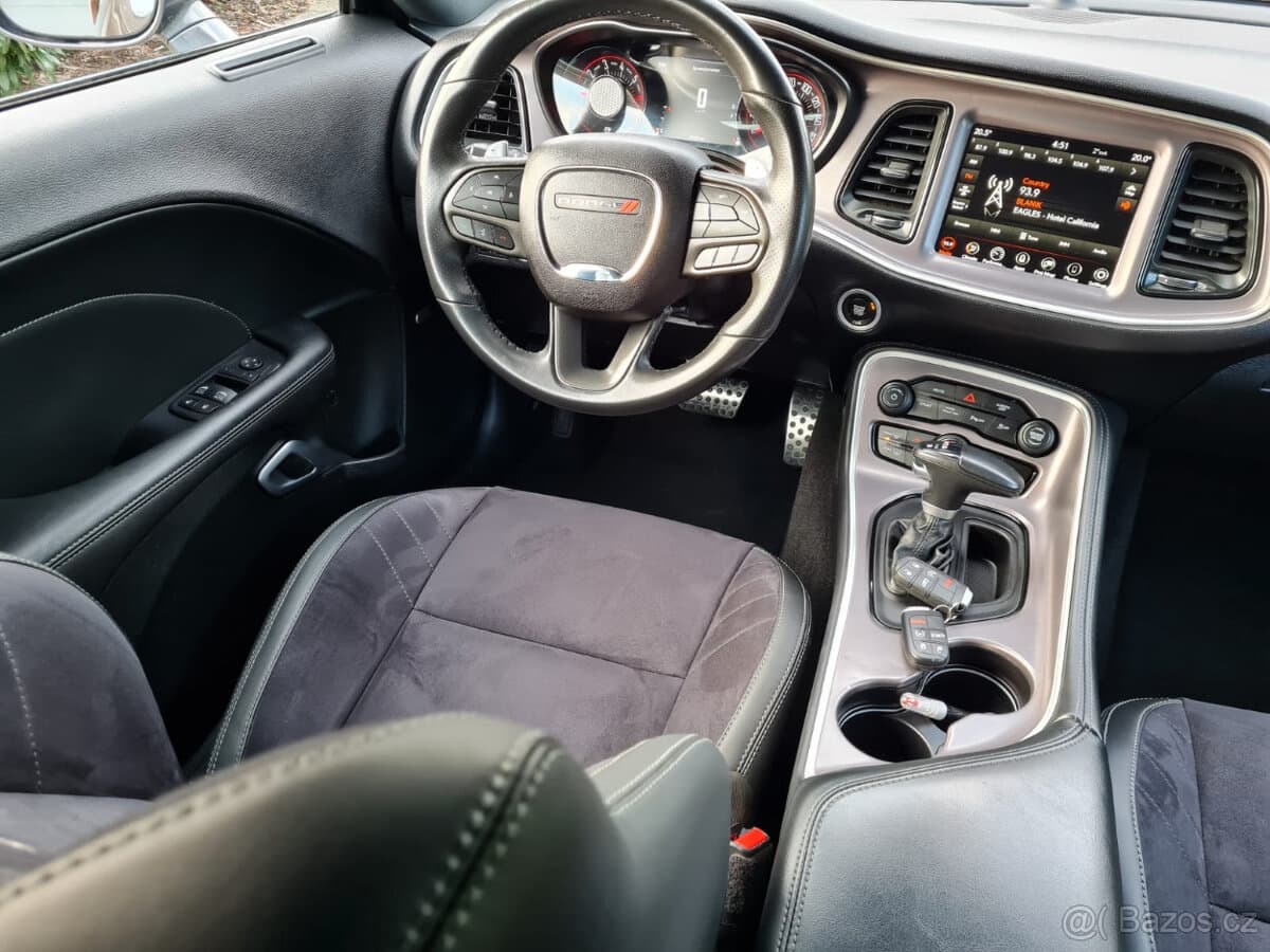 2023 Dodge CHALLENGER - 10
