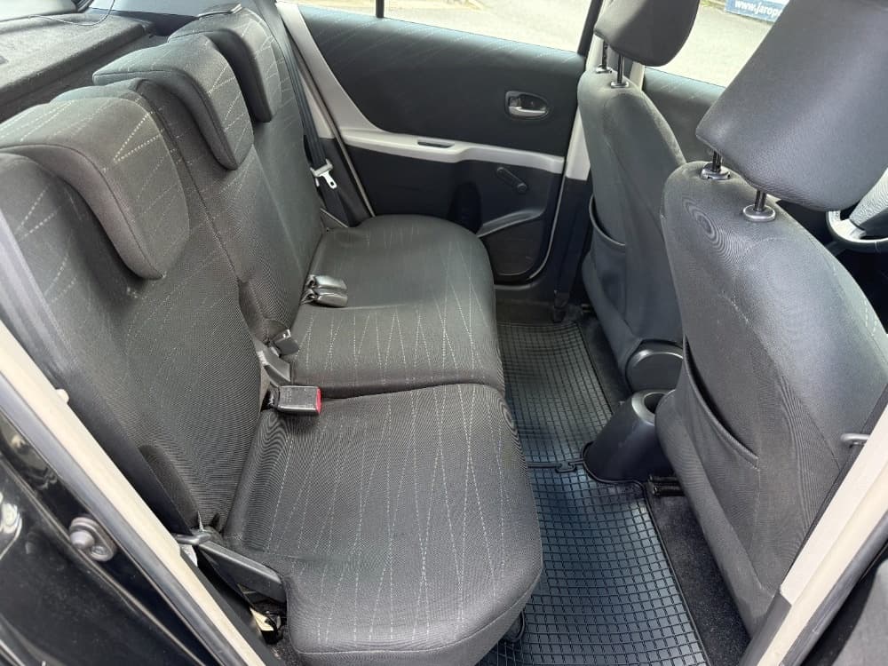 2008 Toyota YARIS - 10