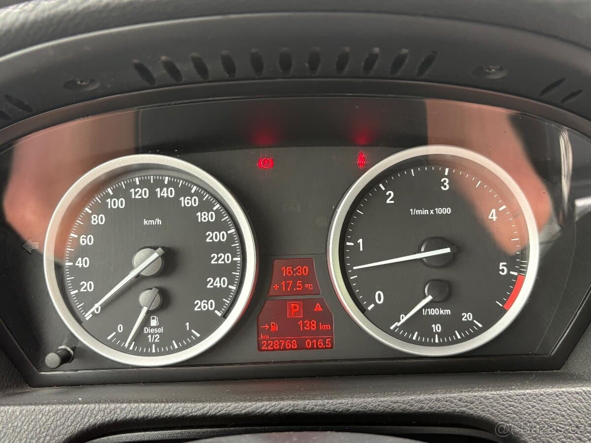 2010 BMW X6 - 10