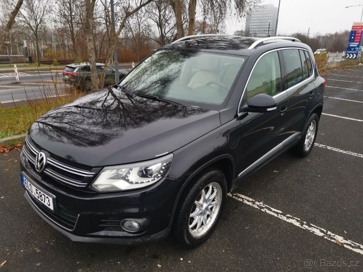 2011 Volkswagen TIGUAN - 10