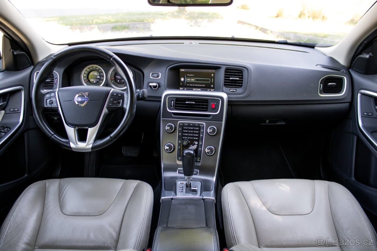 2010 Volvo S60 - 10