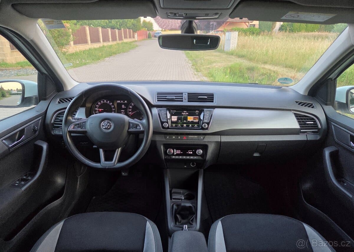 2016 Škoda FABIA - 10