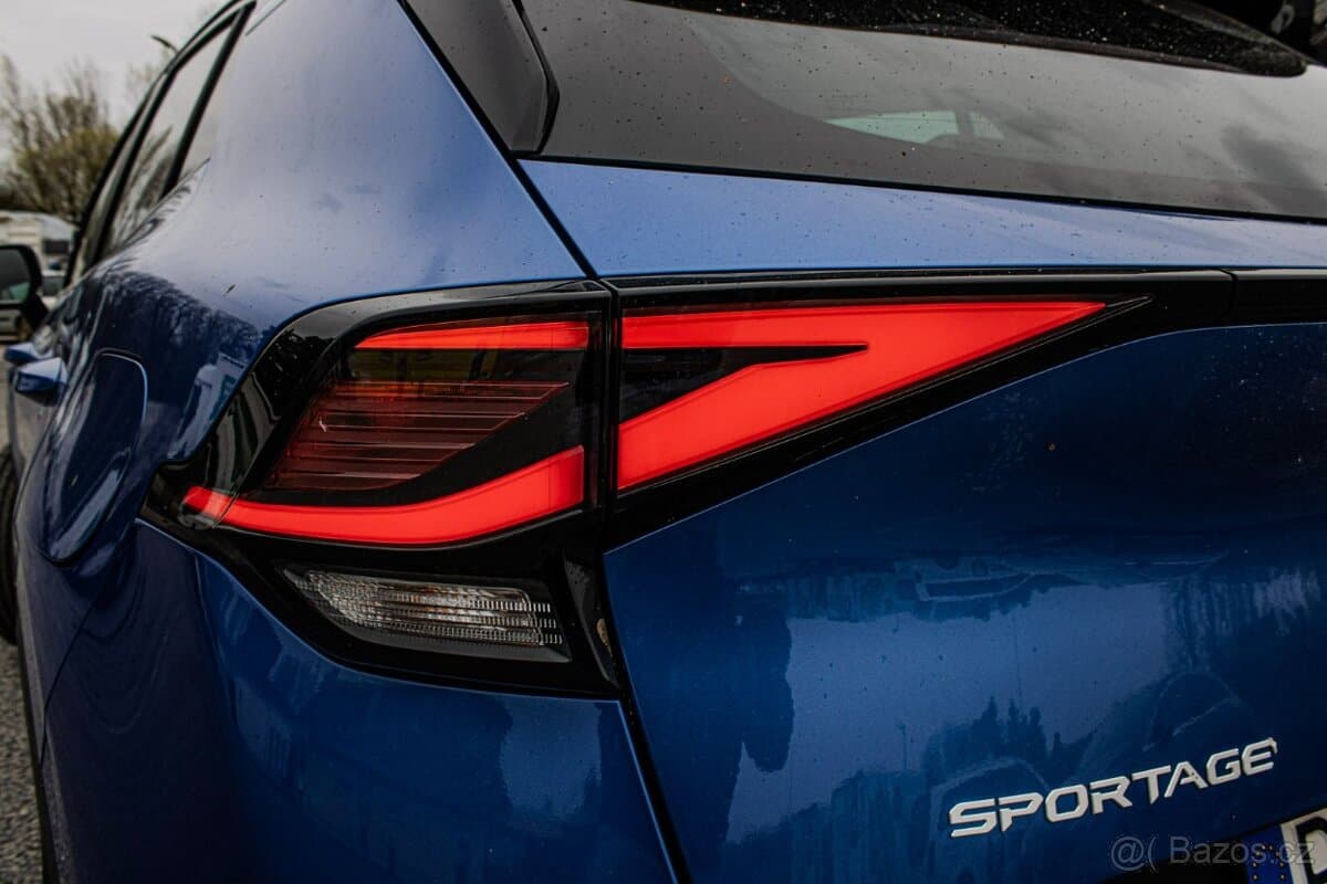 2022 Kia SPORTAGE - 10
