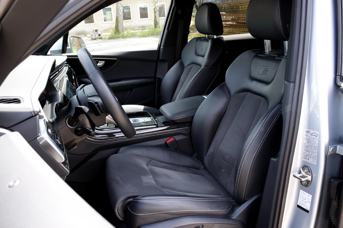 Audi Q7 - 10