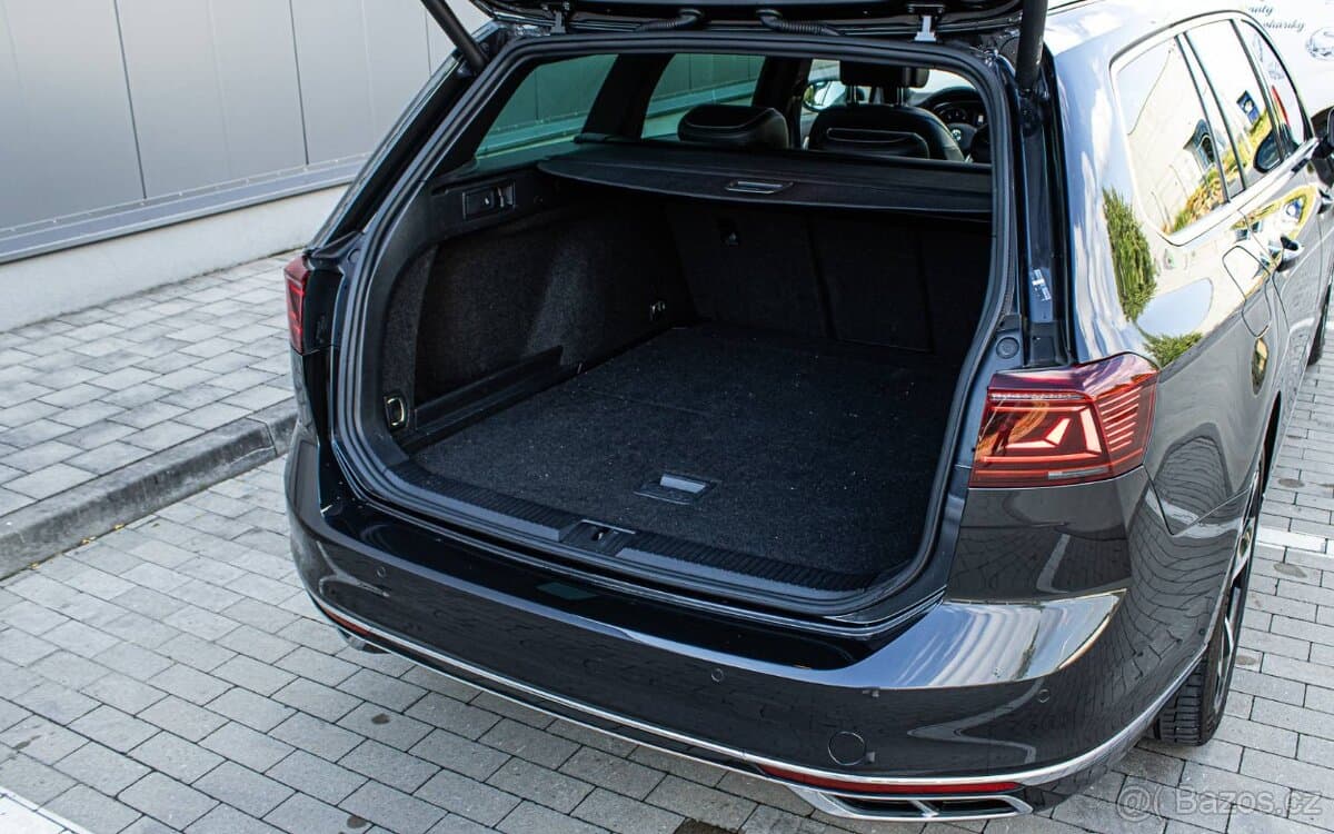 2020 Volkswagen PASSAT - 10
