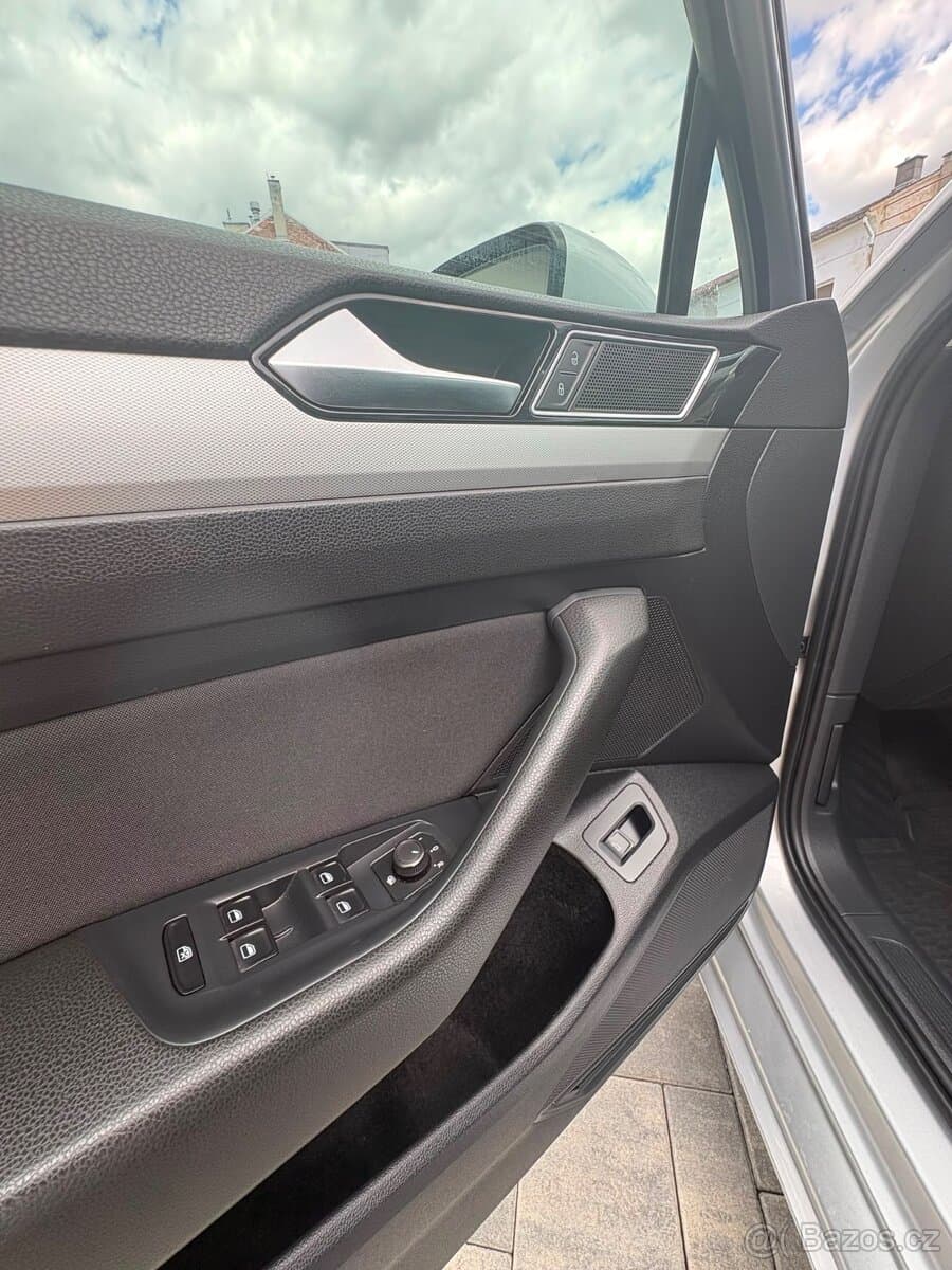 2014 Volkswagen PASSAT - 10