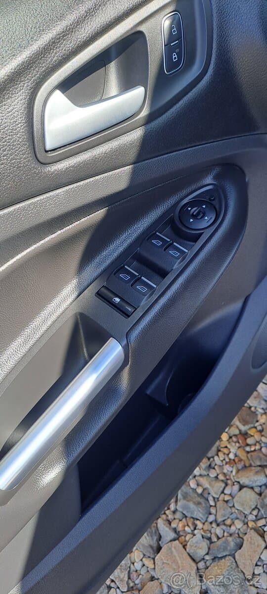 2017 Ford KUGA - 10