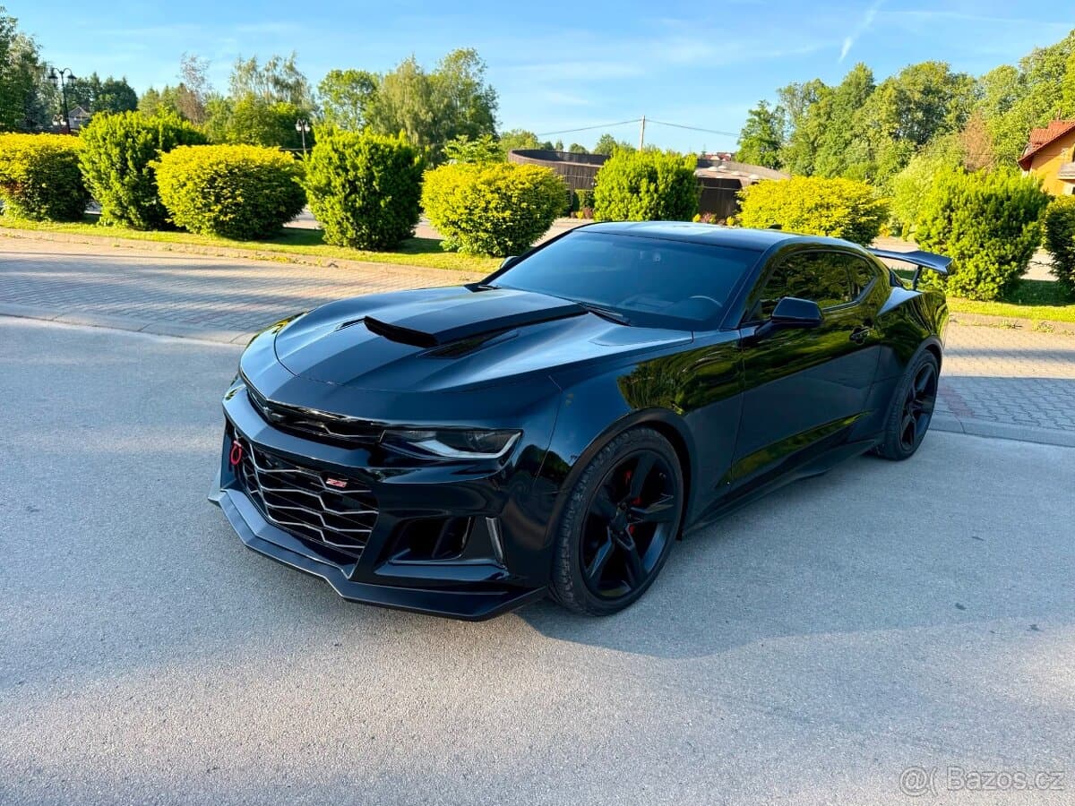 2017 Chevrolet CAMARO - 10