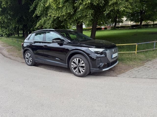 2022 Audi Q4 - 10