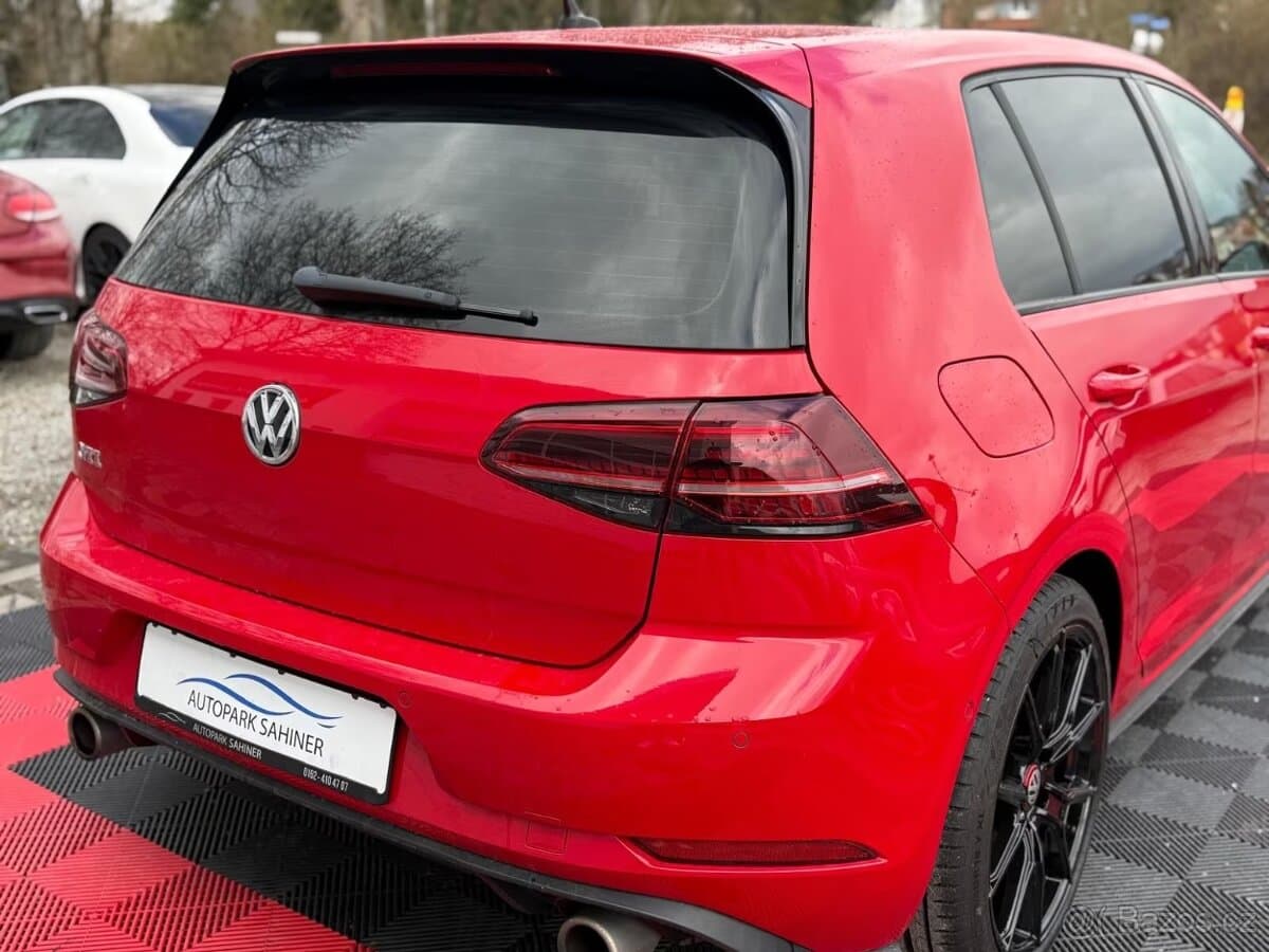 2016 Volkswagen GOLF - 10
