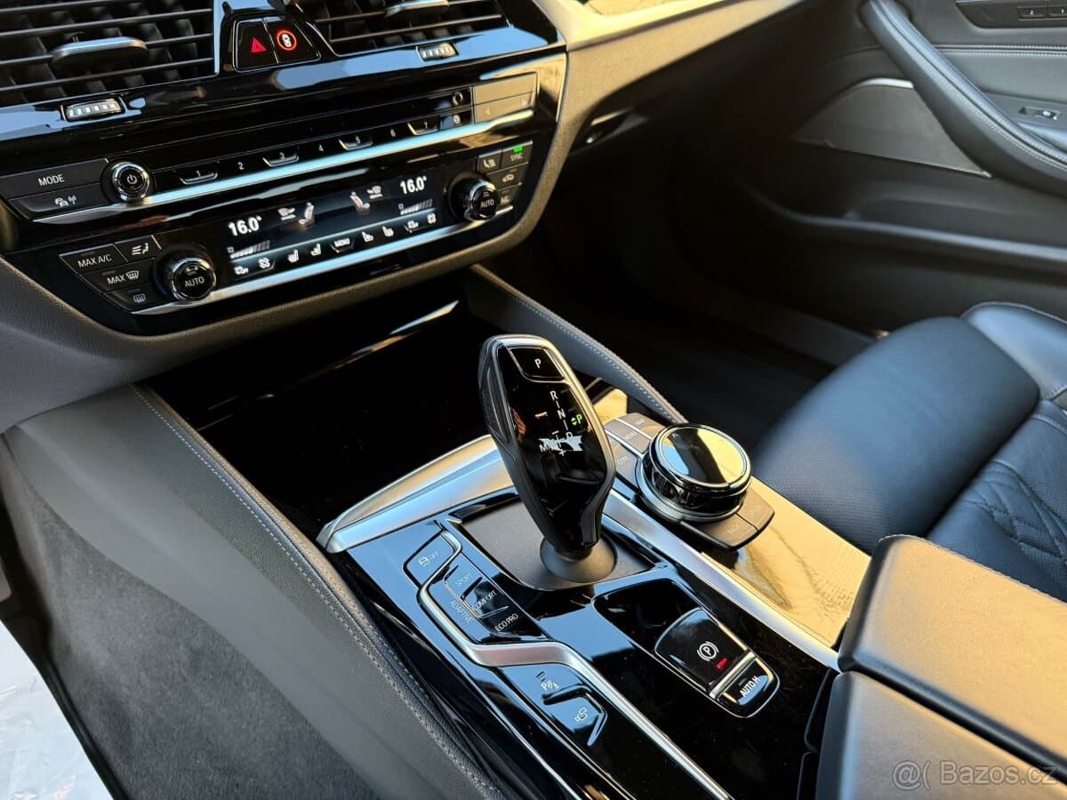 2020 BMW M5 - 10