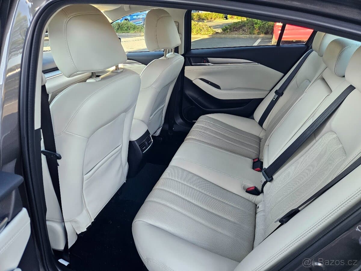 2018 Mazda 6 - 10