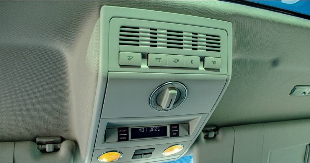 2015 Volkswagen MULTIVAN - 10