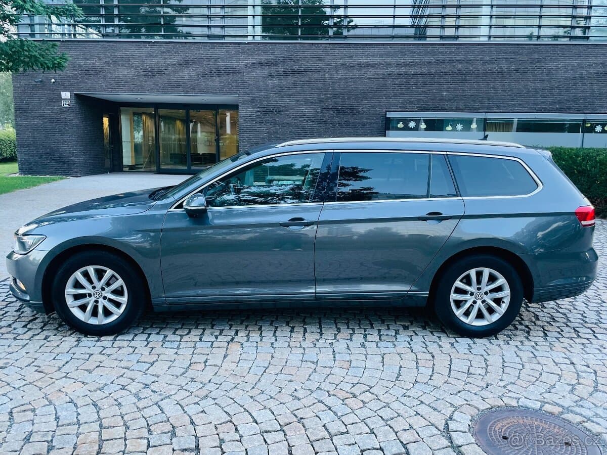 2016 Volkswagen PASSAT - 10