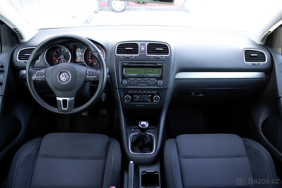 2011 Volkswagen GOLF - 10