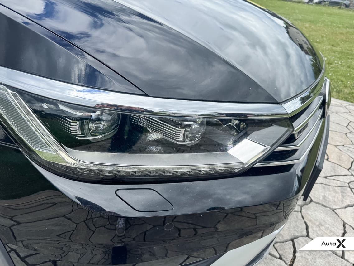 2017 Volkswagen PASSAT - 10