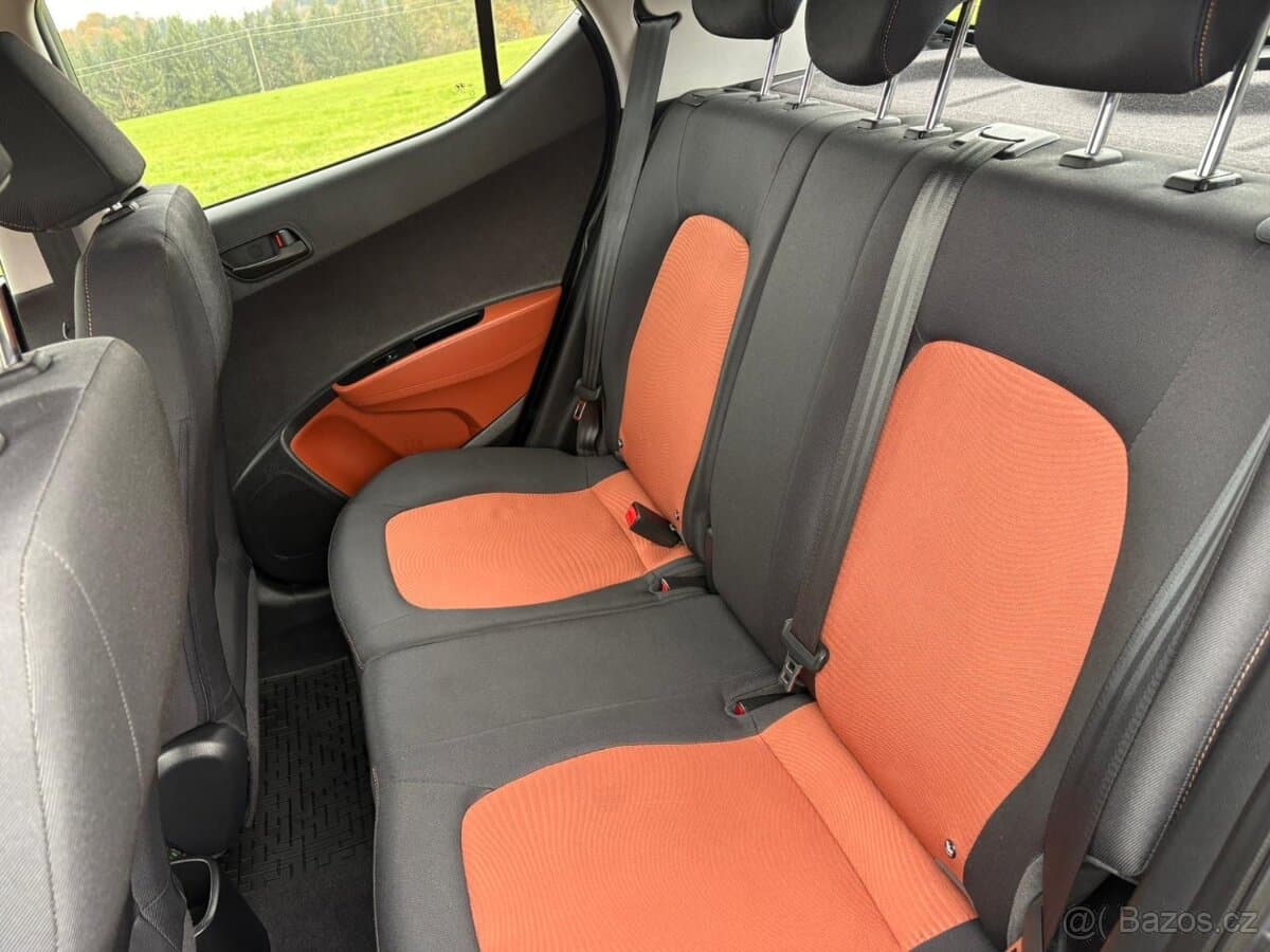 Hyundai i10 - 10
