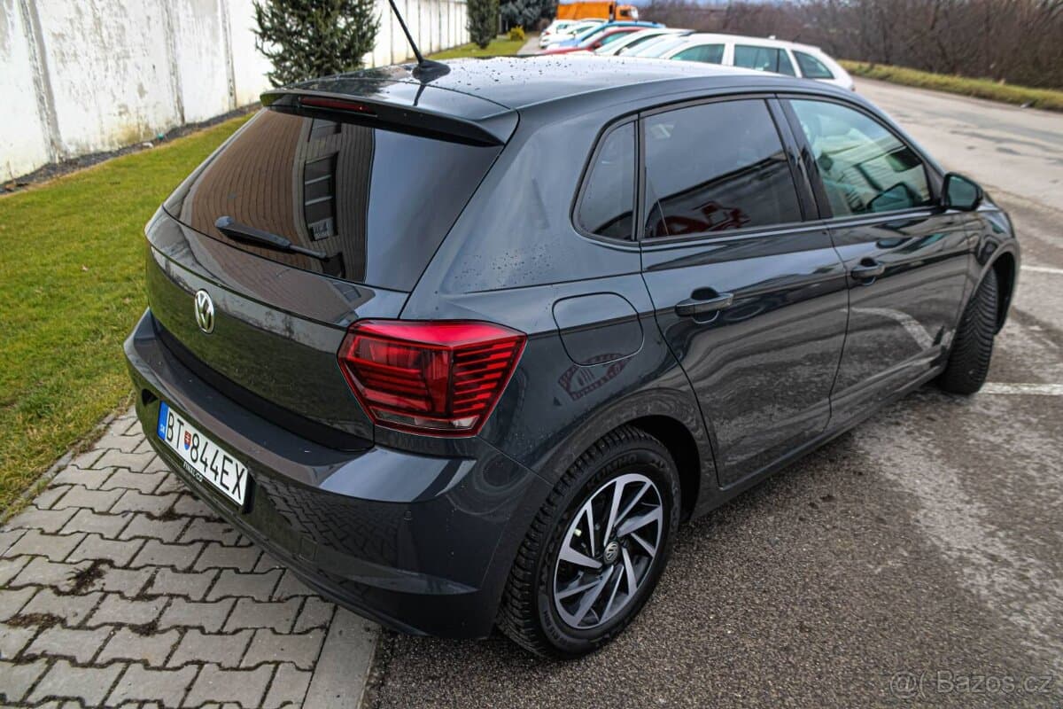 2019 Volkswagen POLO - 10