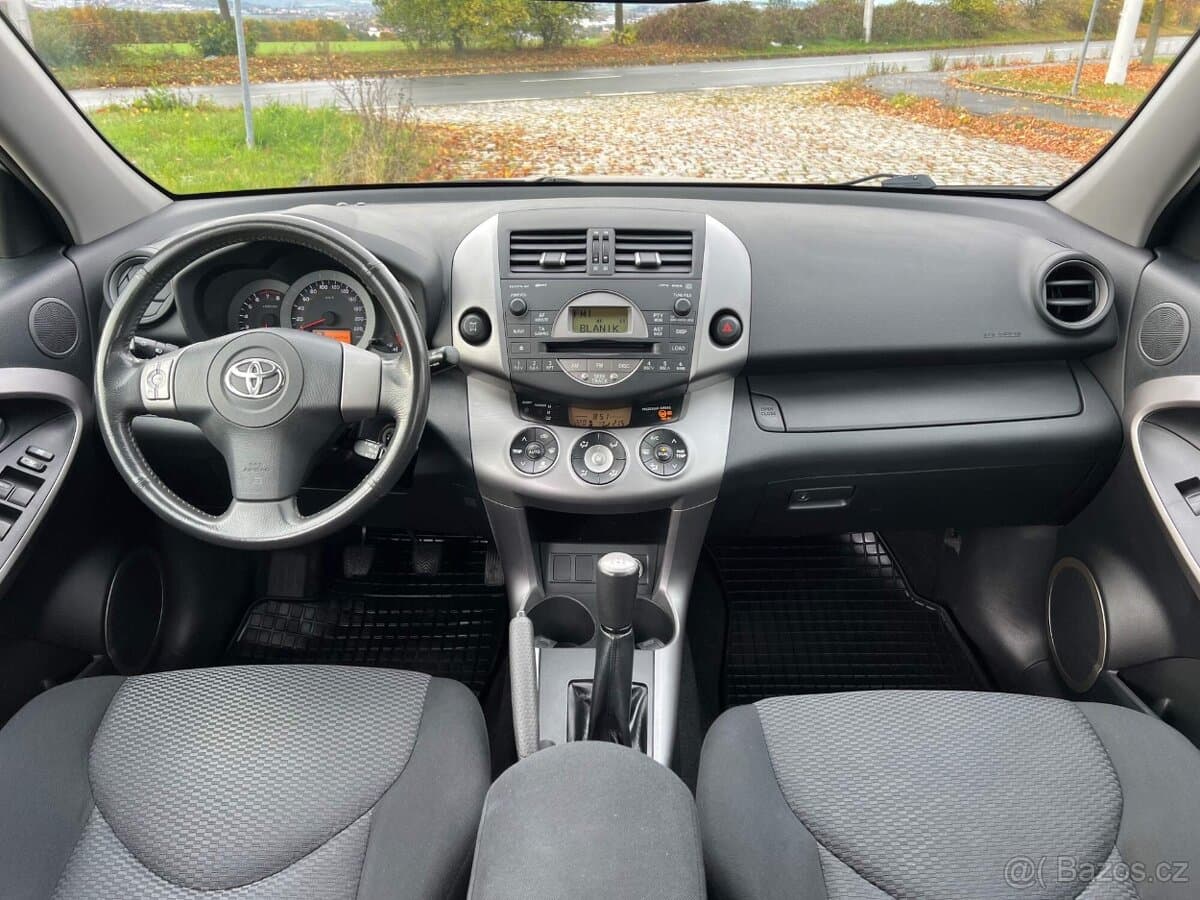 2007 Toyota RAV4 - 10