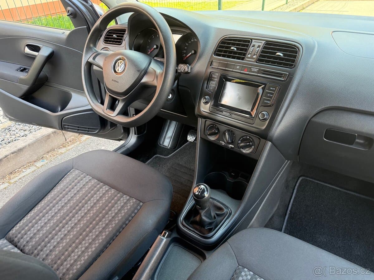2014 Volkswagen POLO - 10