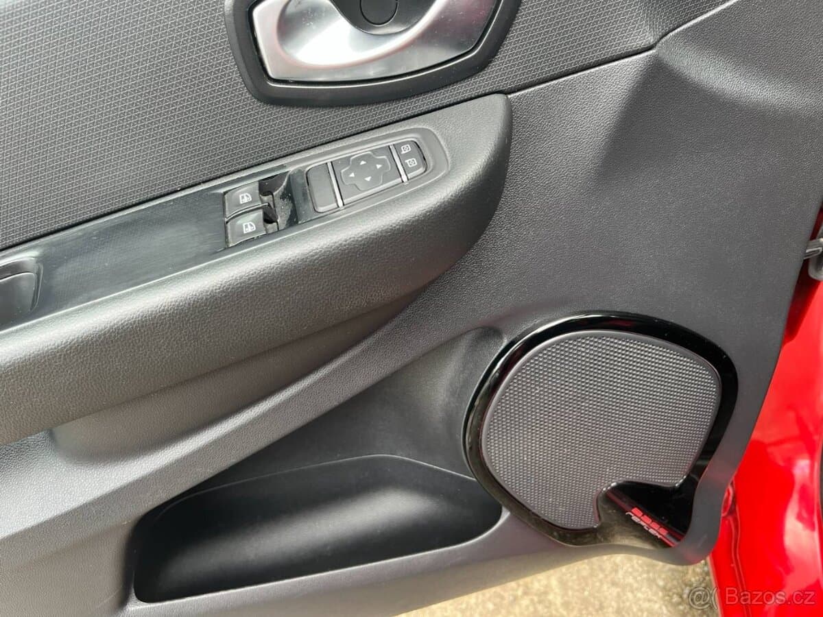 2019 Renault CLIO - 10