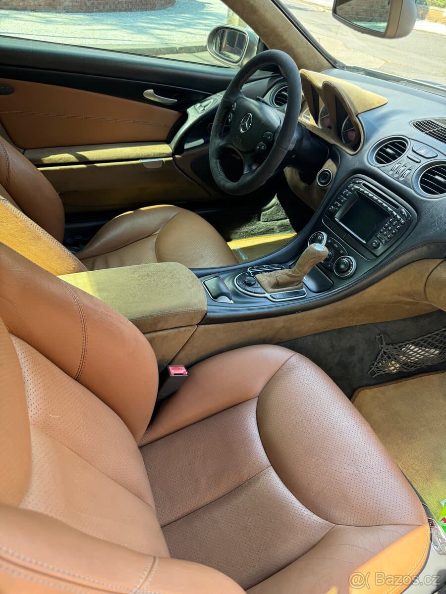 Mercedes-Benz SL - 10