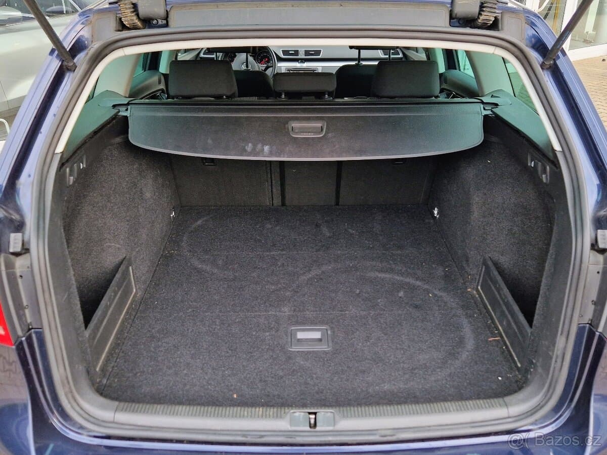 2013 Volkswagen PASSAT - 10