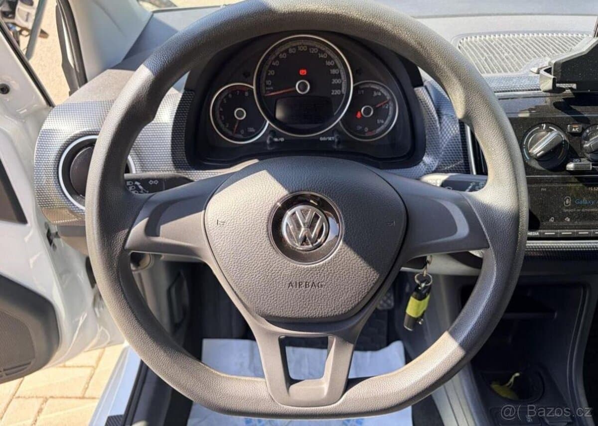 2019 Volkswagen UP! - 10
