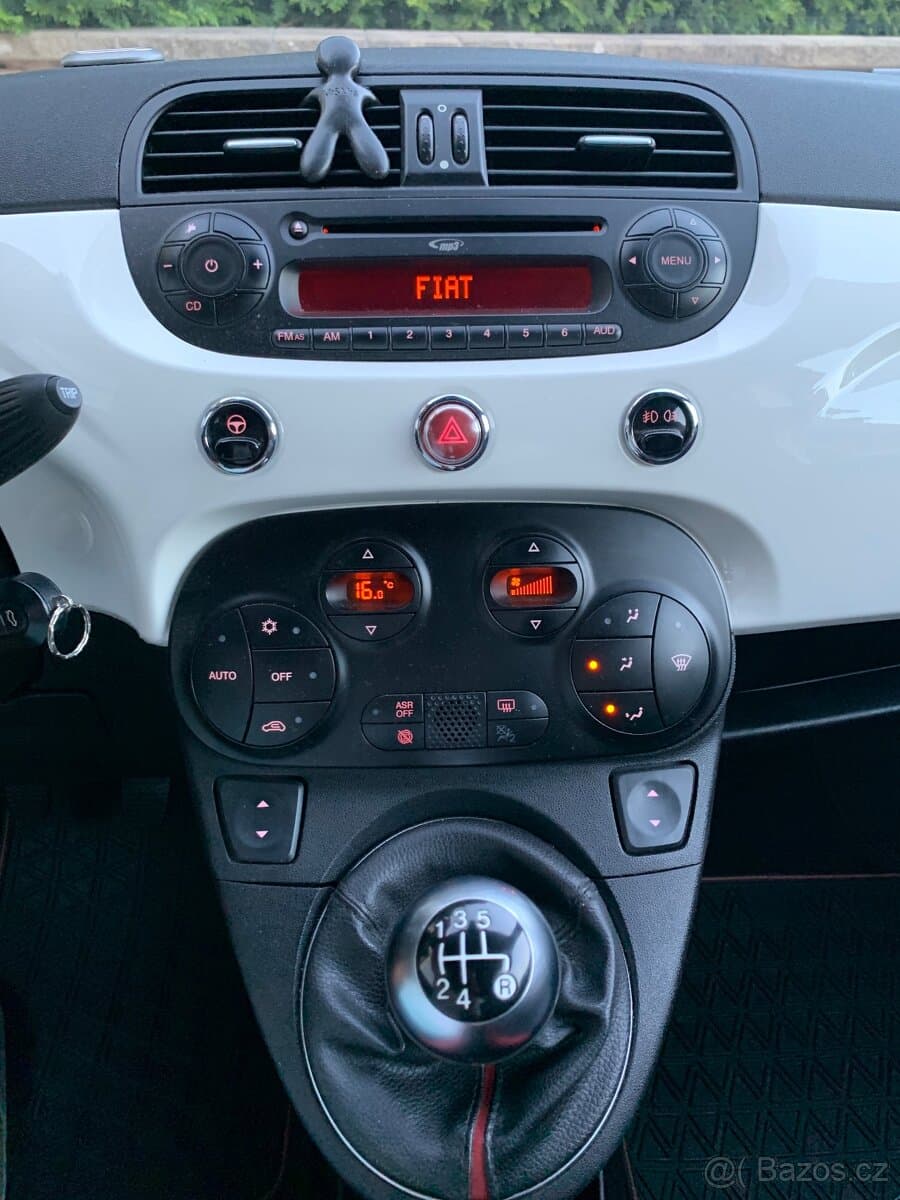 2015 Fiat 500 - 10