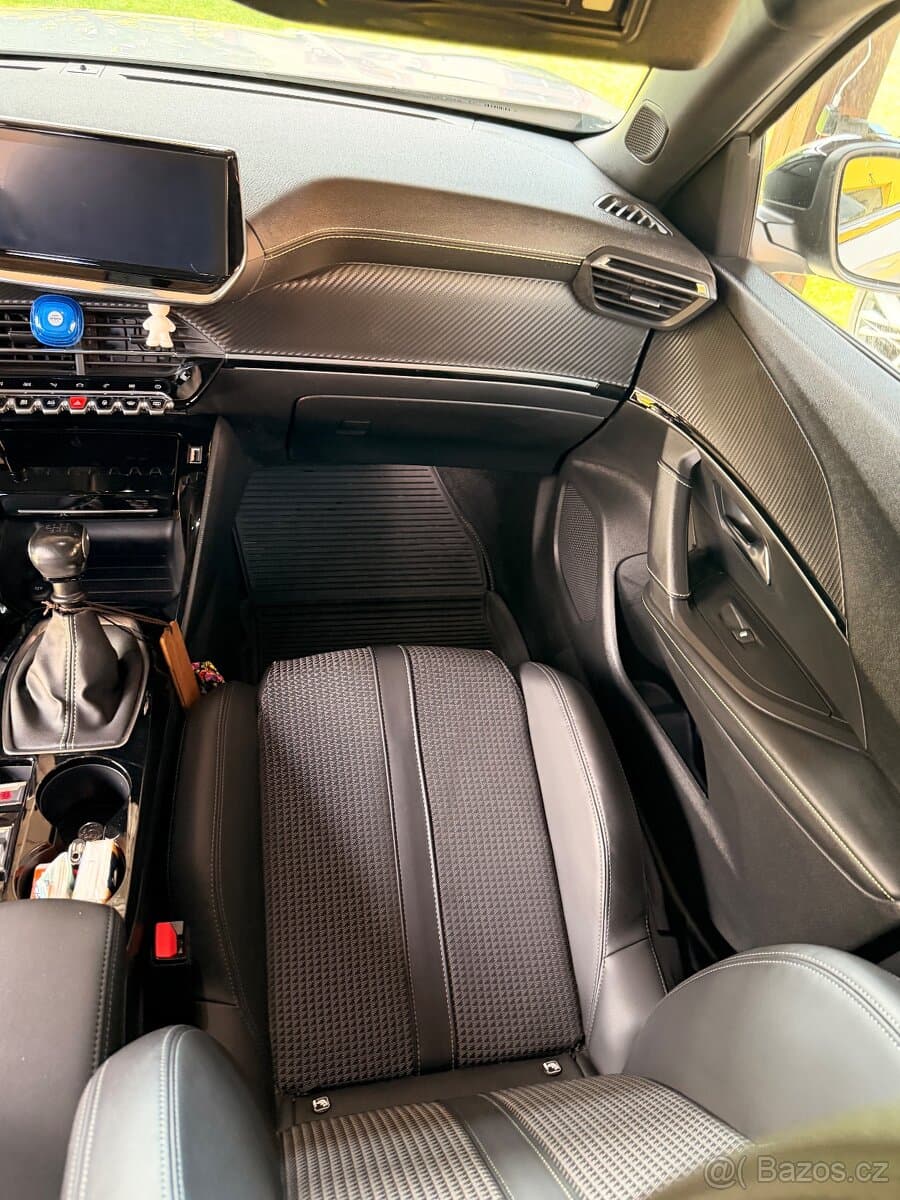 2021 Peugeot 2008 - 10