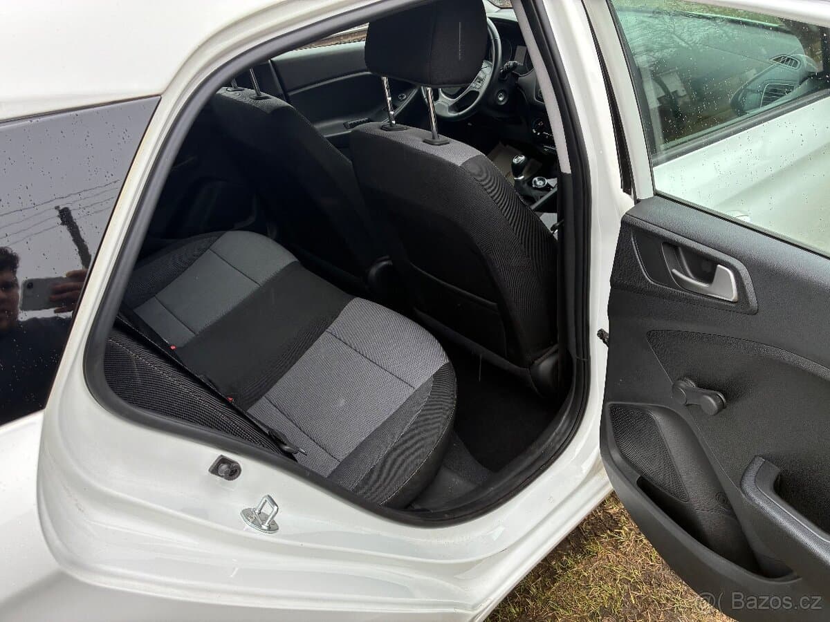 2019 Hyundai i20 - 10