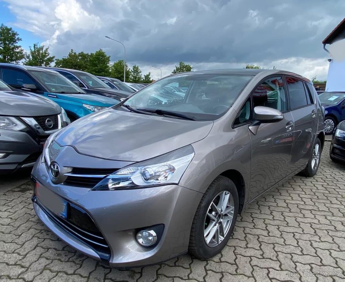 2015 Toyota VERSO - 10