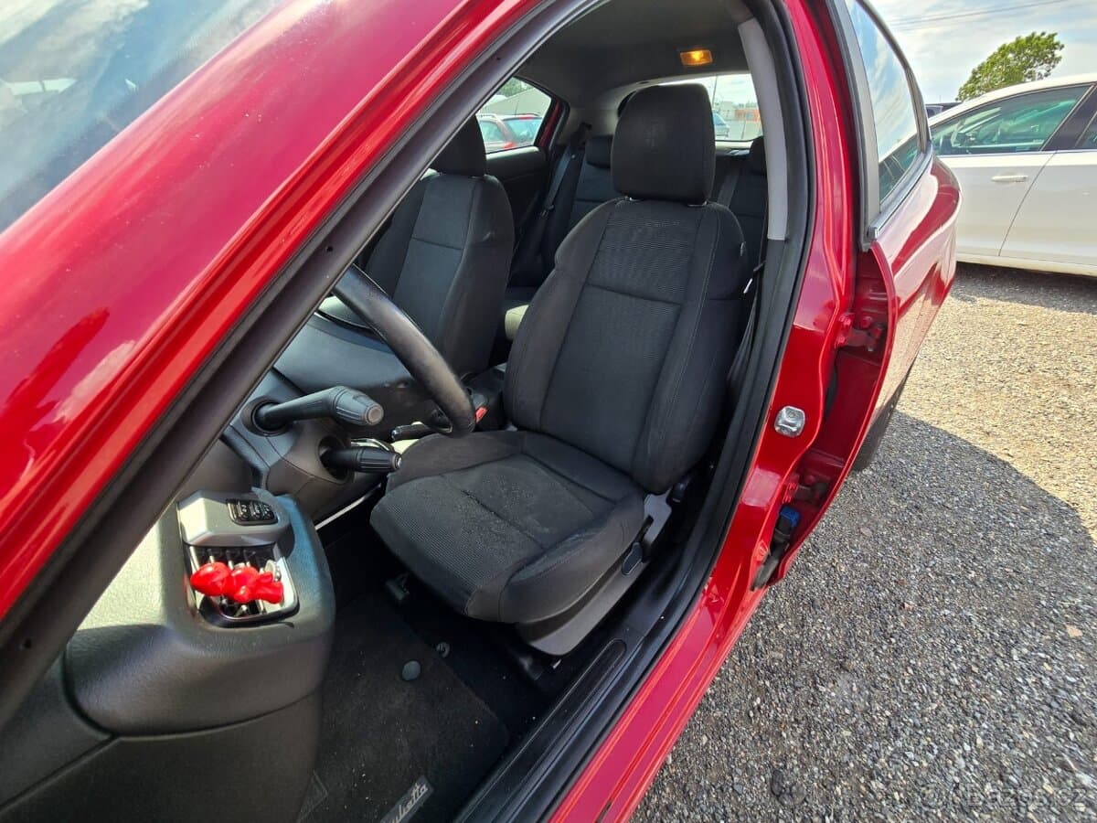 2011 Alfa Romeo GIULIETTA - 10