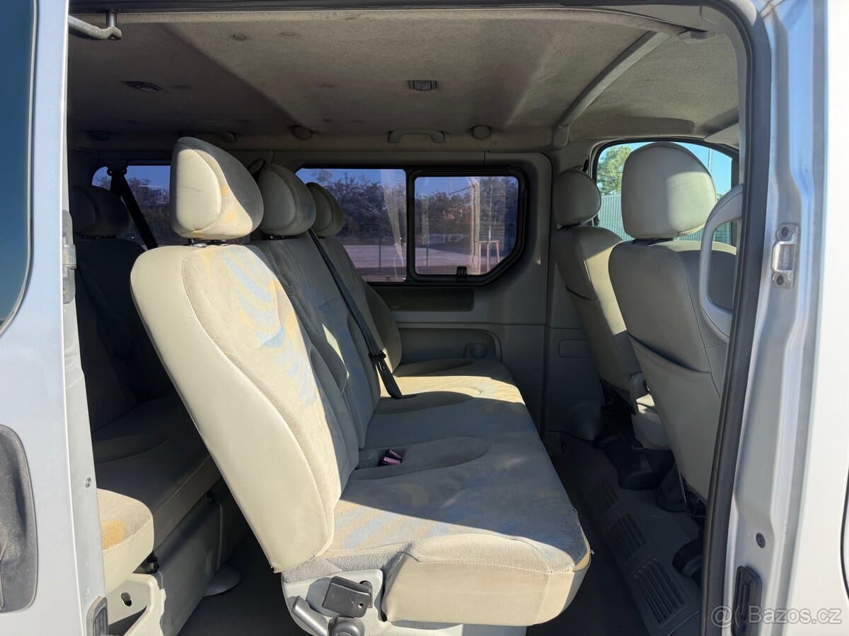 2005 Renault TRAFIC - 10