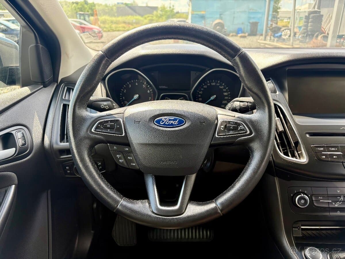 2015 Ford FOCUS - 10