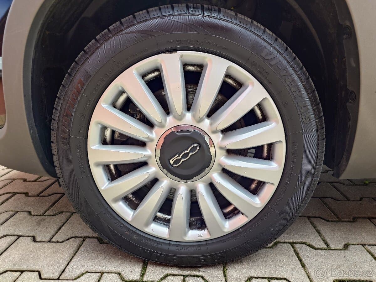 2015 Fiat 500L - 10