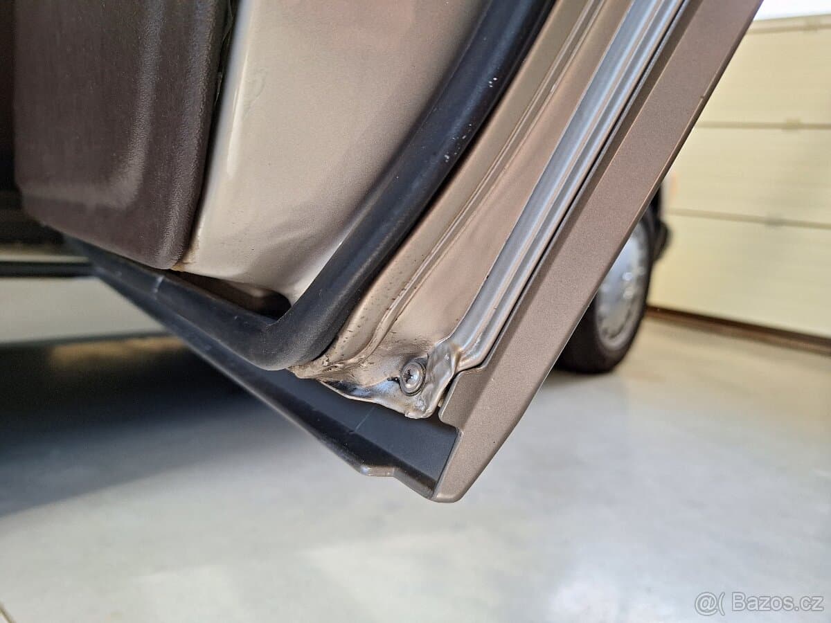 1989 Mercedes-Benz 190 - 10