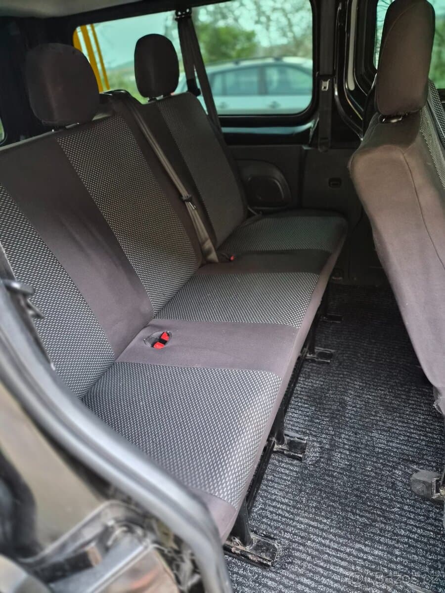 2015 Renault TRAFIC - 10