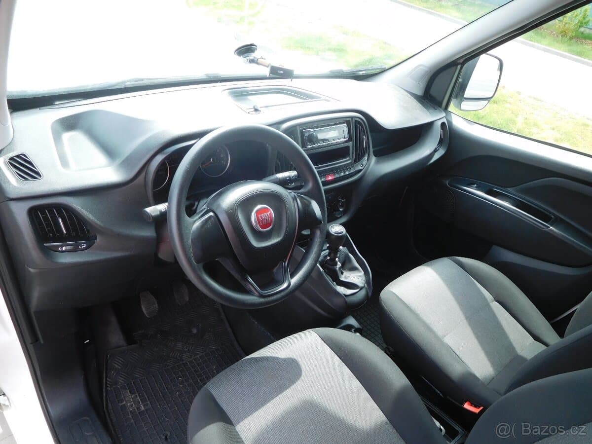 2019 Fiat DOBLO - 10