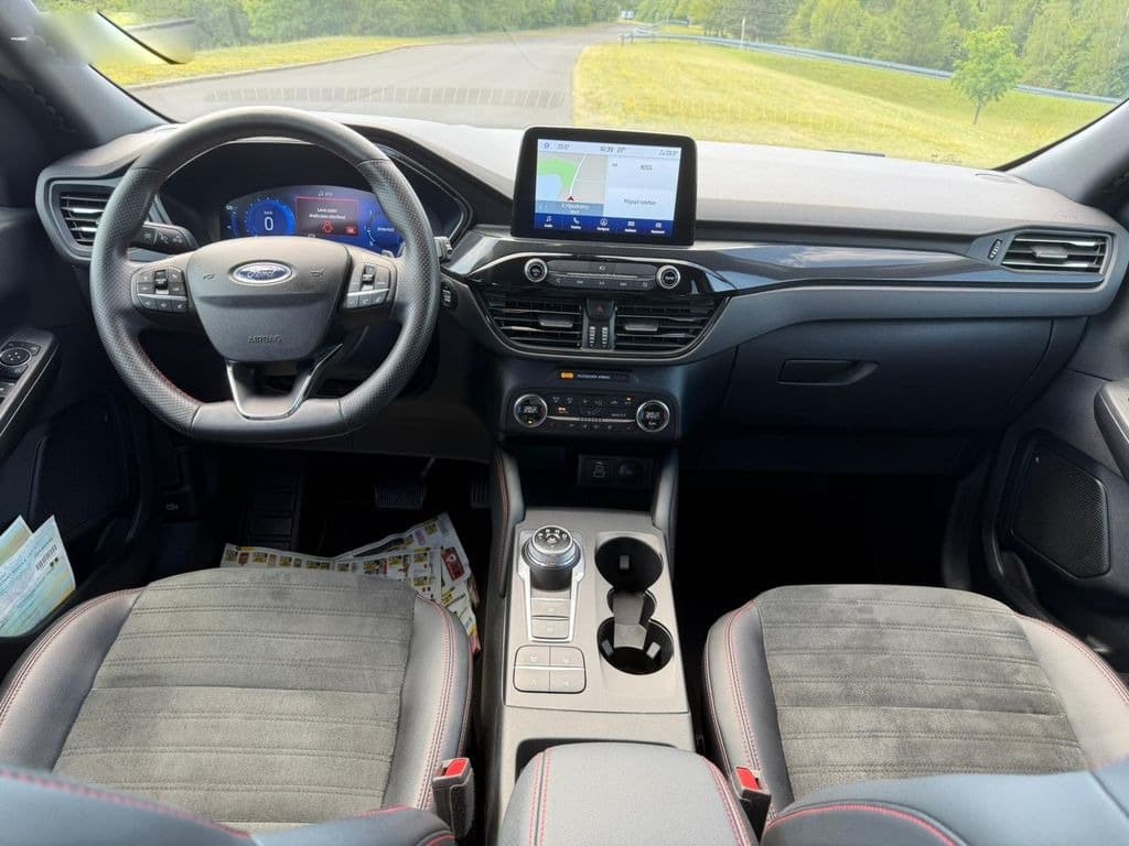 2022 Ford KUGA - 10