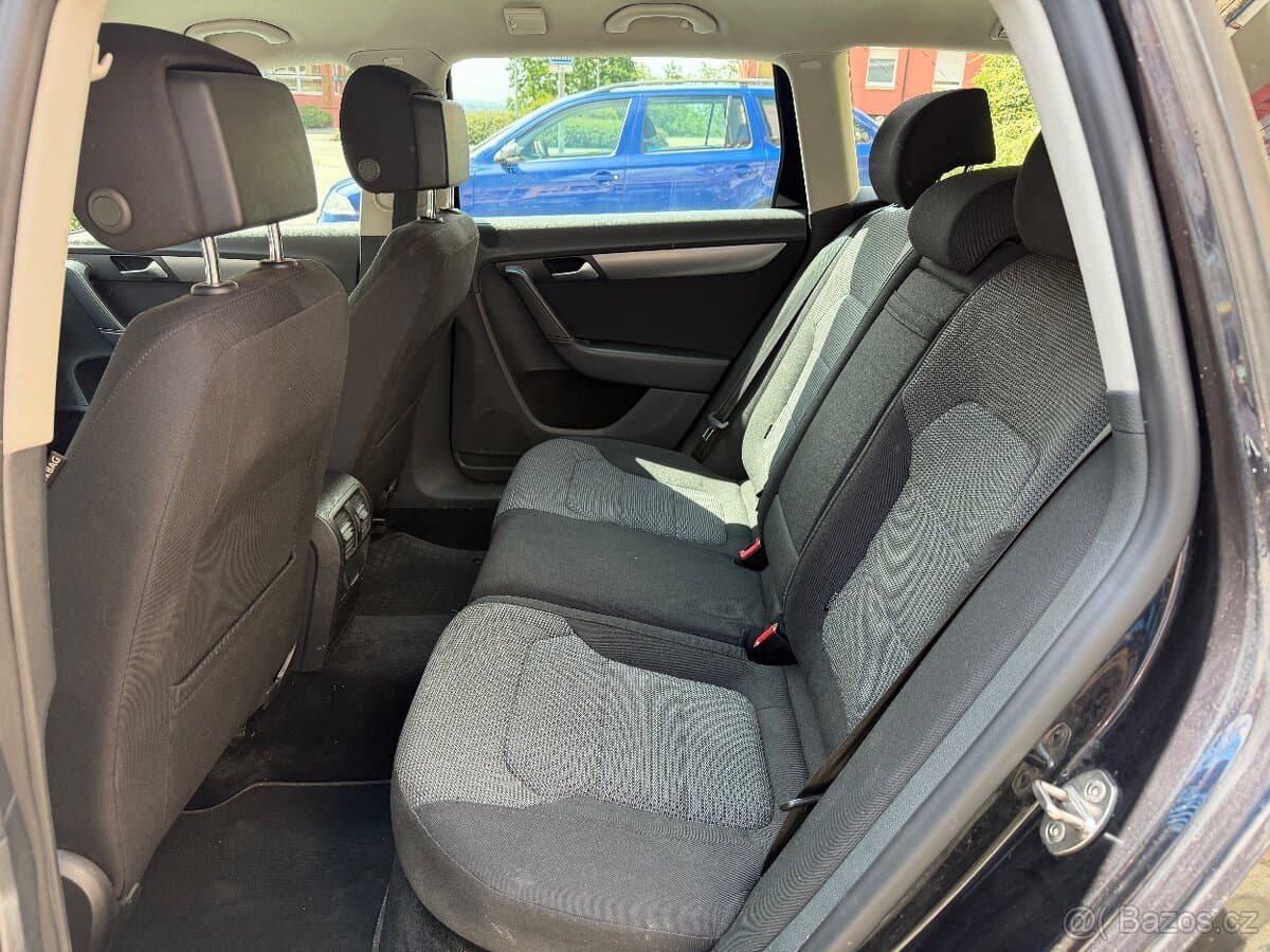 2014 Volkswagen PASSAT - 10