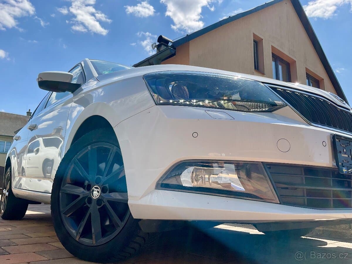 Škoda FABIA - 10