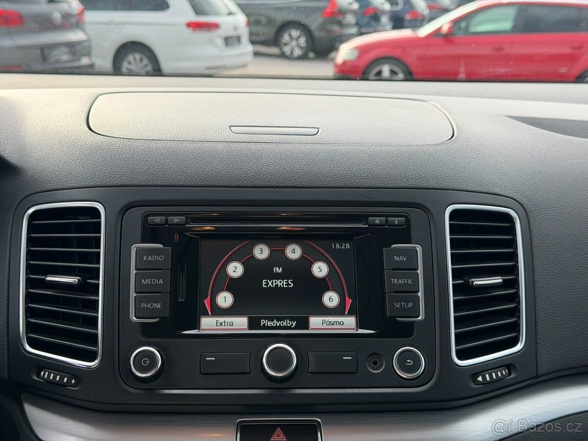 2015 Volkswagen SHARAN - 10