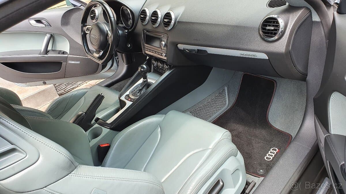2006 Audi TT - 10