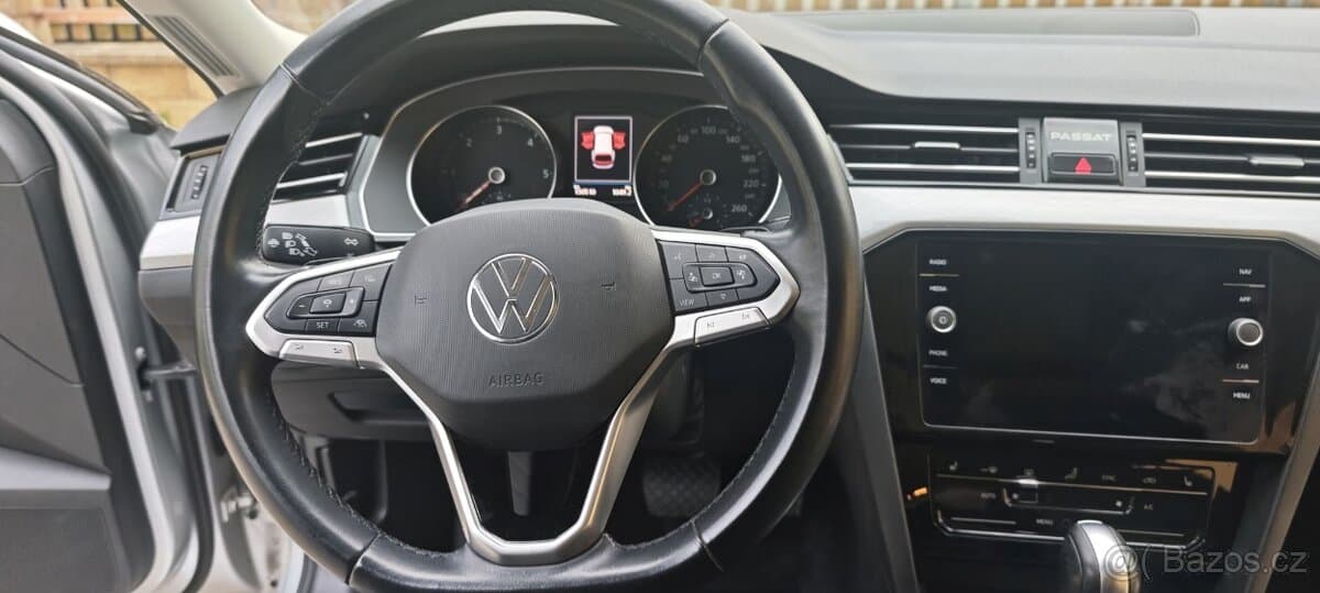 2021 Volkswagen PASSAT - 10