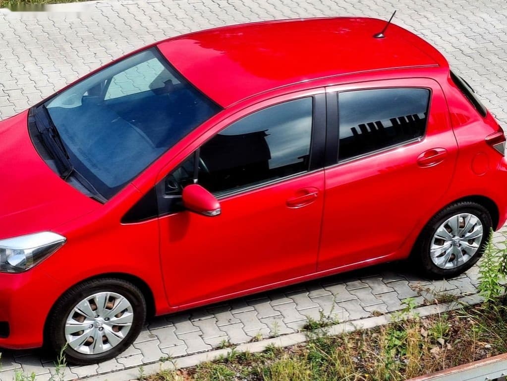 2013 Toyota YARIS - 10