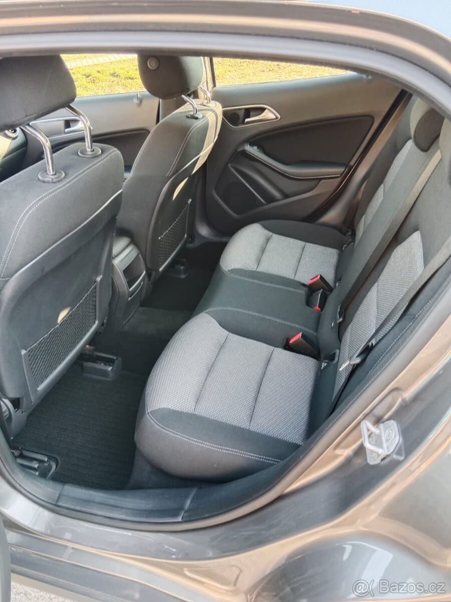 2017 Mercedes-Benz GLA - 10