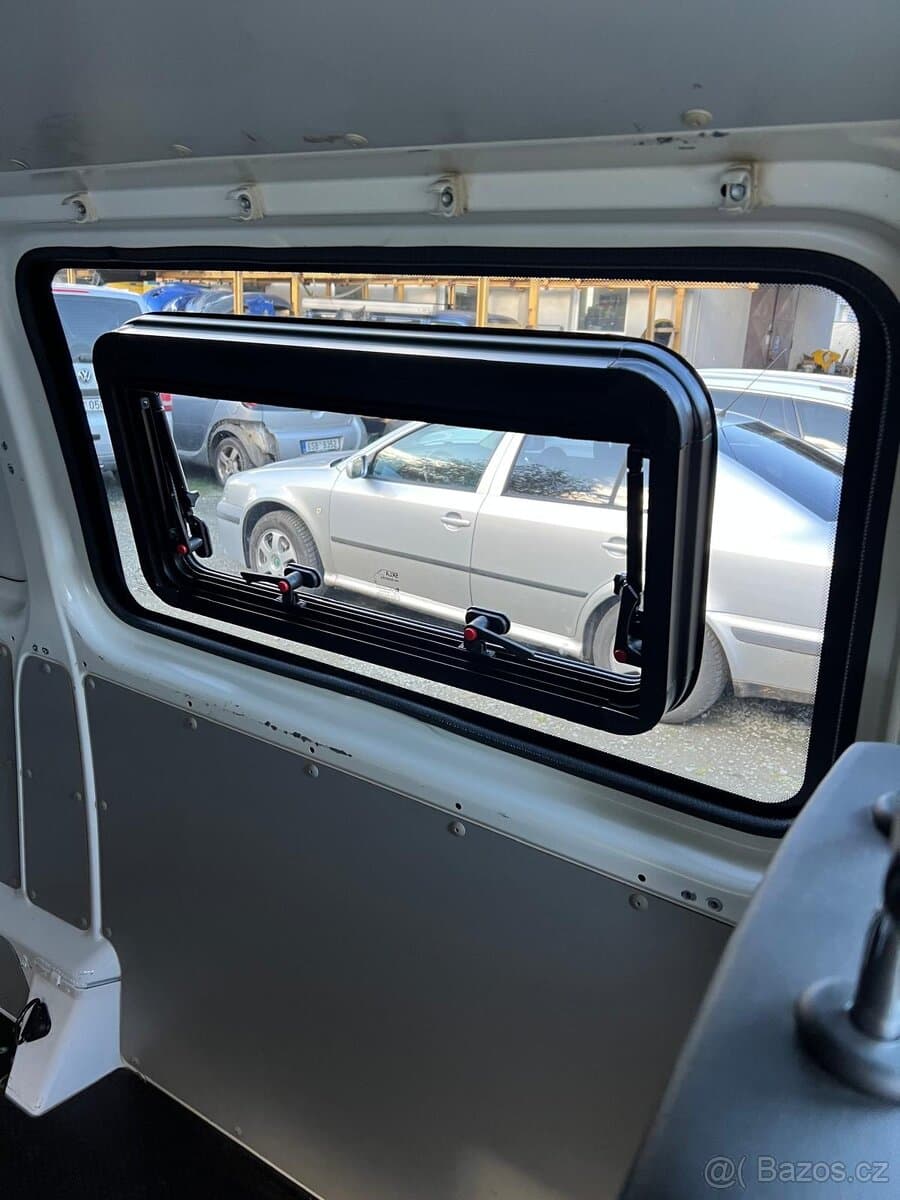 2012 Volkswagen TRANSPORTER - 10