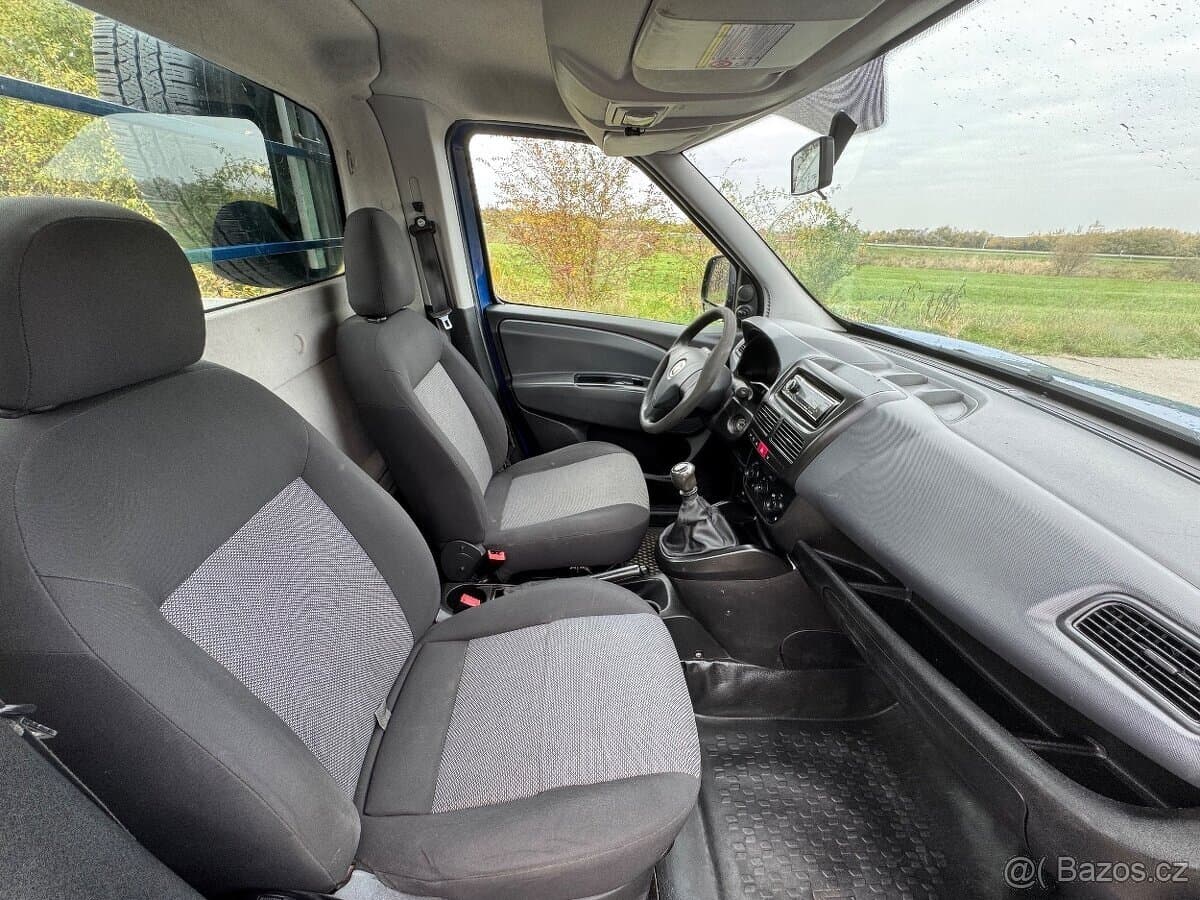 2013 Fiat DOBLO - 10